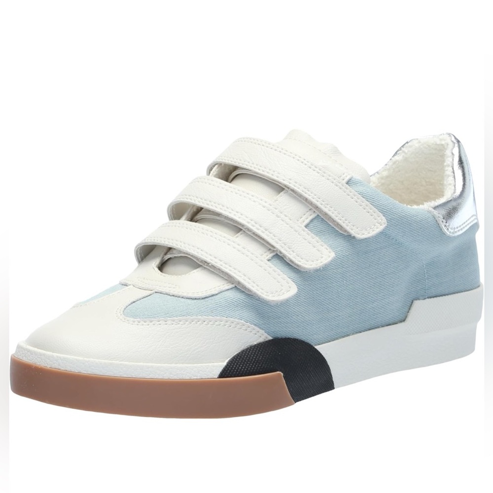 NWB DV Dolce Vita
Women's‎ Hook Wedge Sneakers
Size 7.5